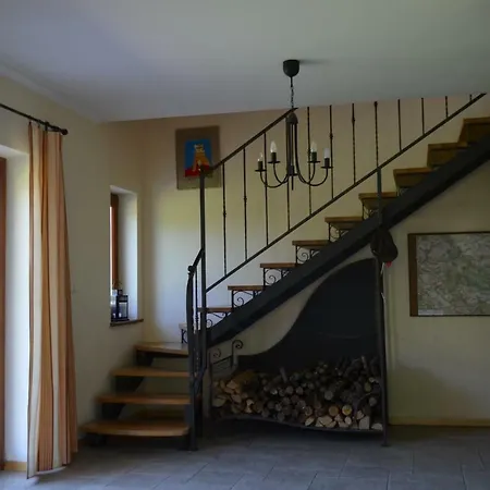 Holiday home Dom Na Pstraznicy *