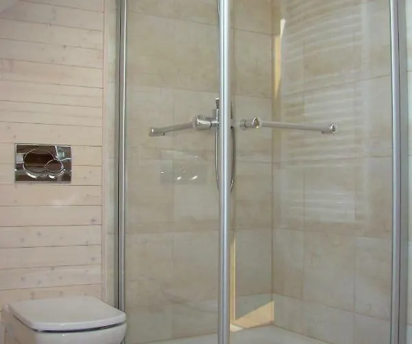 Dom Na Pstraznicy 펜션 쿠도바-즈루이