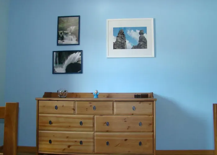 Dom Na Pstraznicy * 쿠도바-즈루이